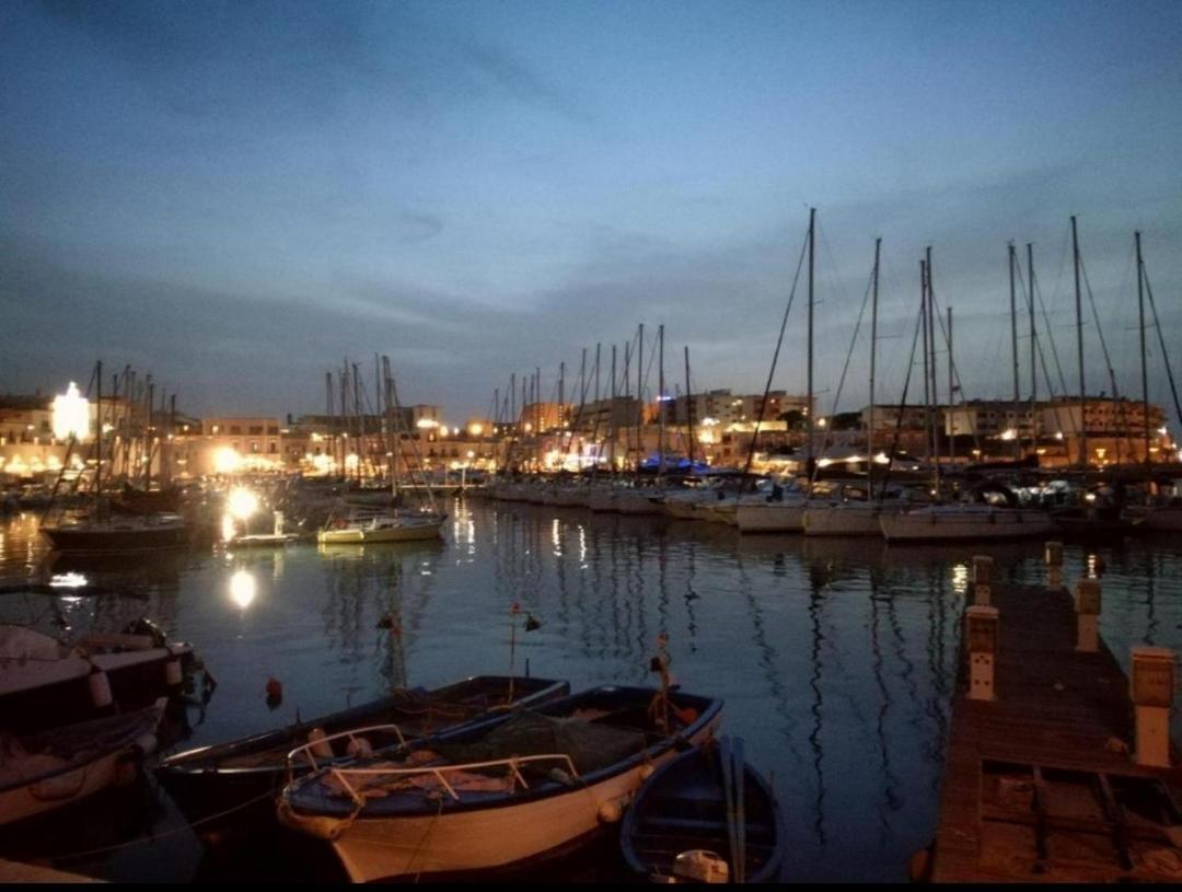 Tre Metri Sopra Il Mare Vila Bisceglie Exterior foto